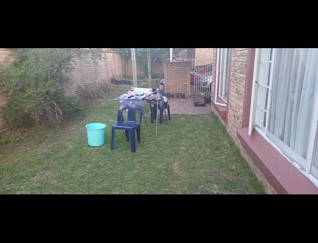 3 BEDROOM TOWNHOUSE TO LET IN KOSMOSDAL
